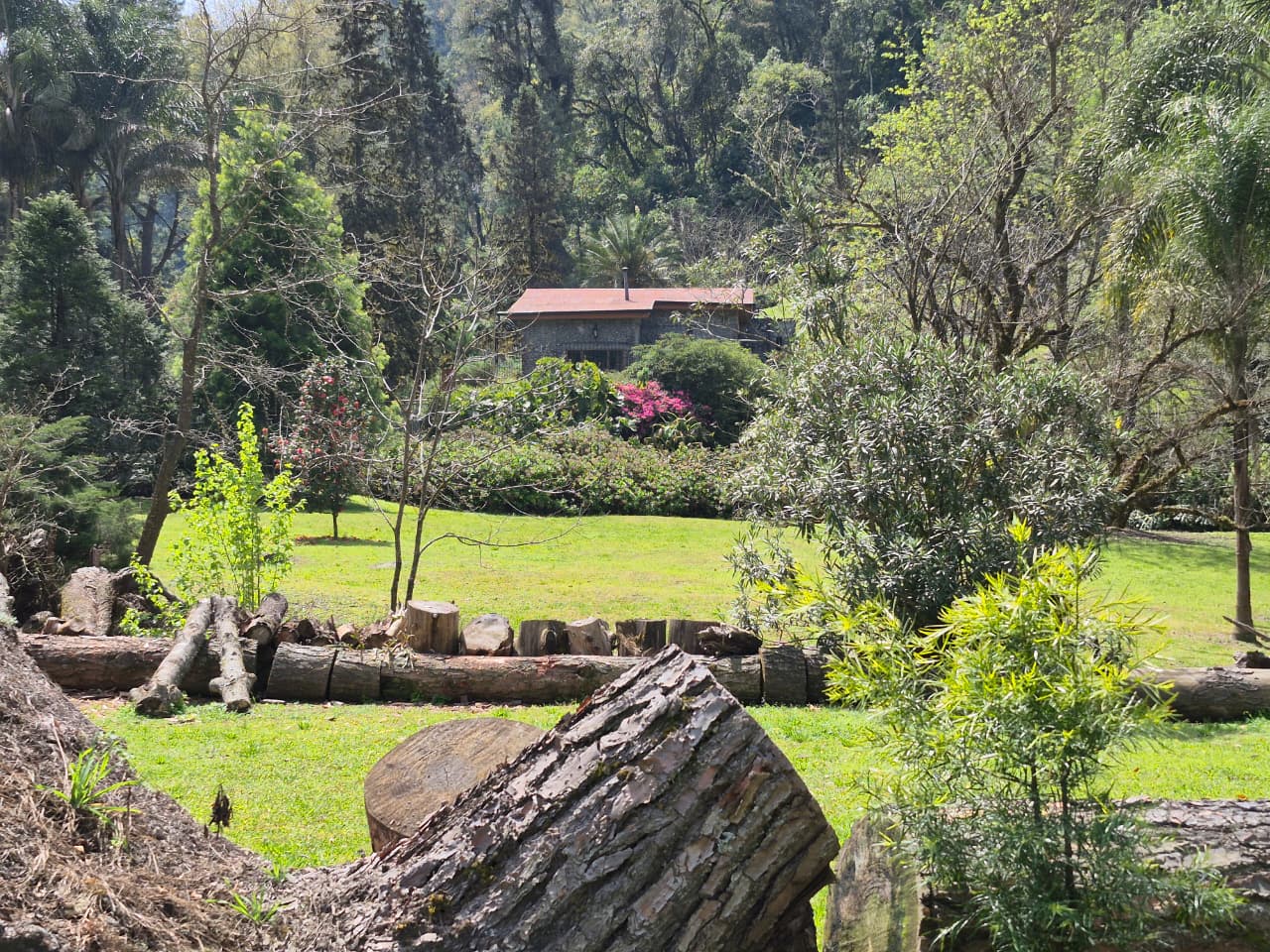 img-footer-1