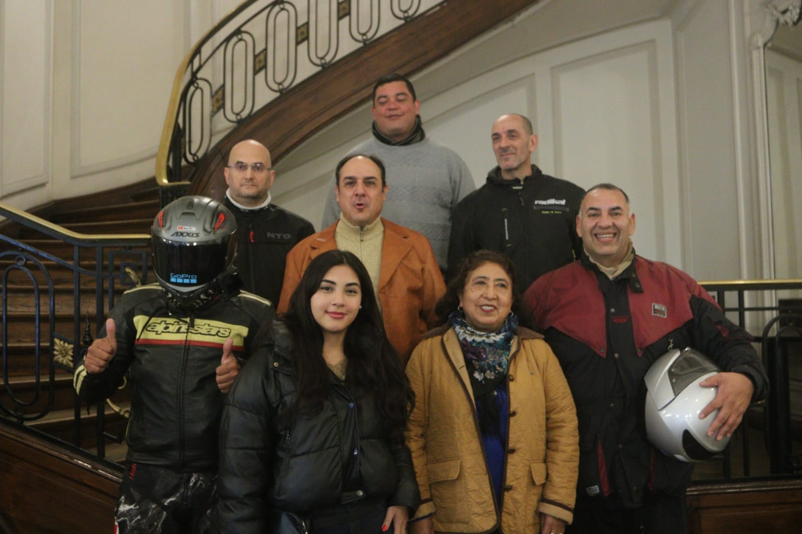 img-footer-1