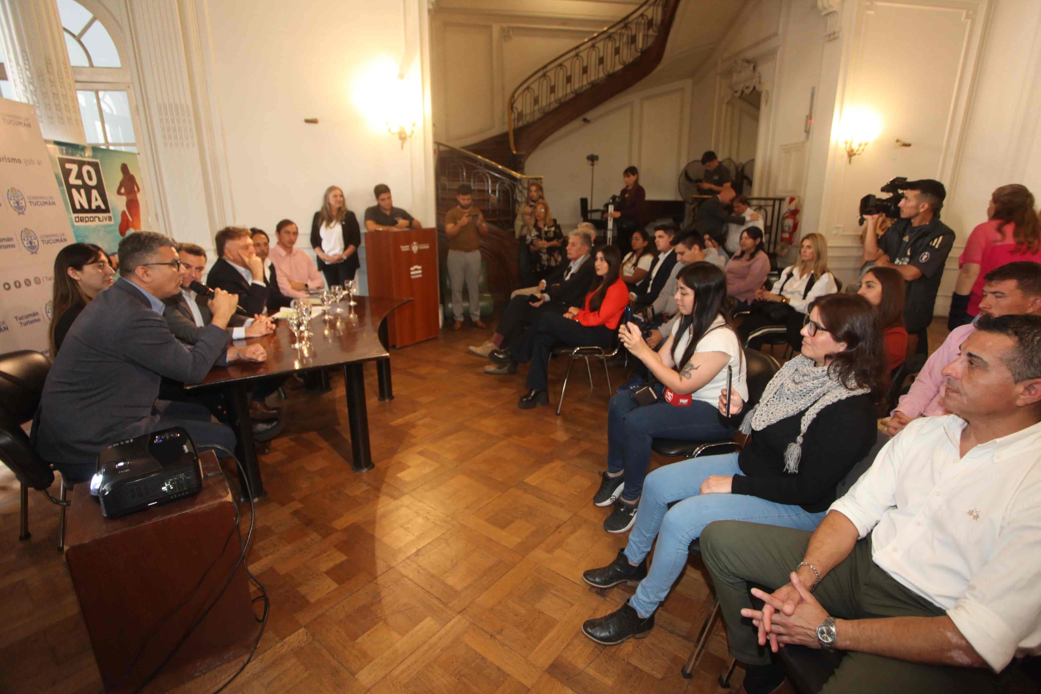 img-footer-1