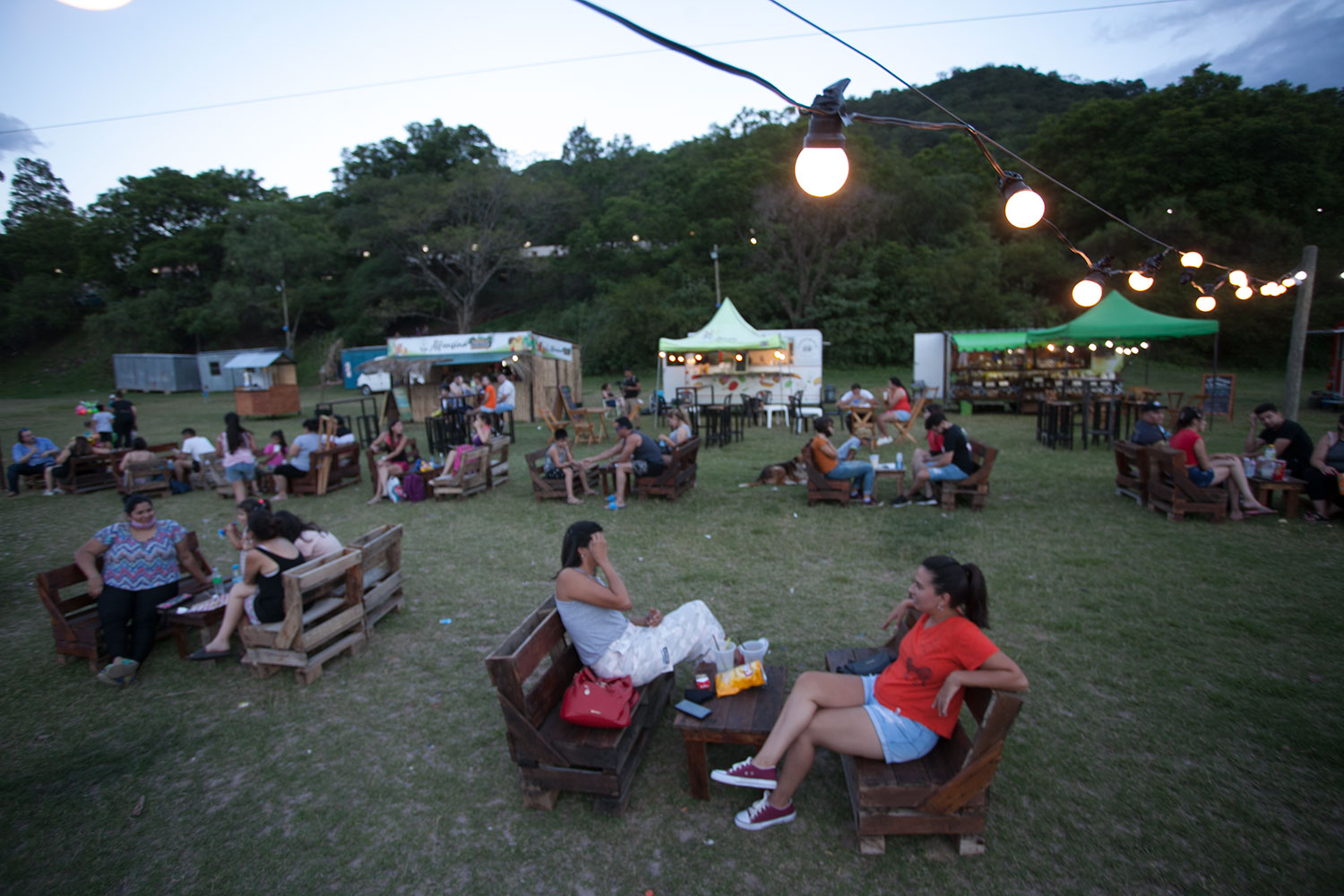 img-footer-1