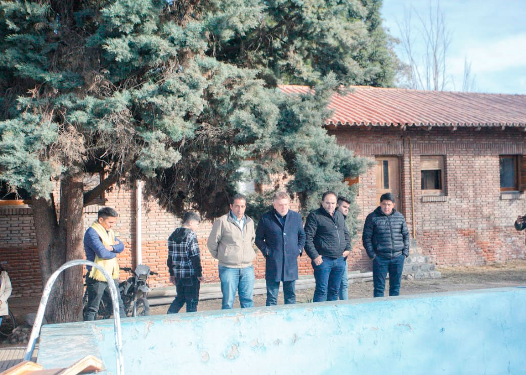 img-footer-1