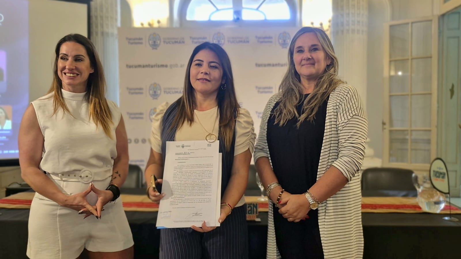 imgPrincipalNoticia